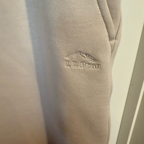 L.L. Bean beige Sweatpants - Picture 2 of 6